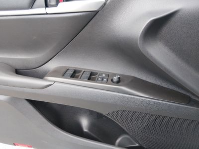 2024 Toyota Camry - Photo 18