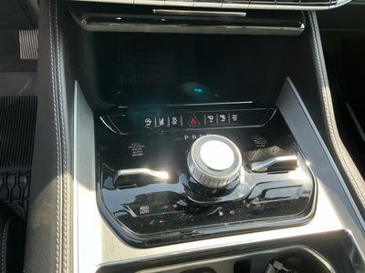 2026 Jeep Grand Wagoneer — photo 12 view
