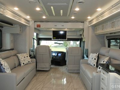 2026 Fleetwood Discovery LXE - Photo 6