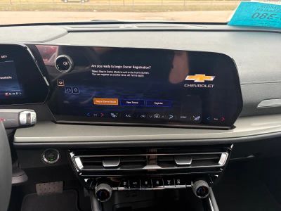2026 Chevrolet Traverse — photo 11 view