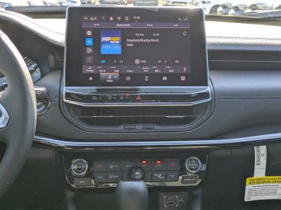2026 Jeep Compass — photo 16 view