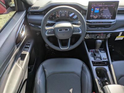 2026 Jeep Compass — photo 14 view