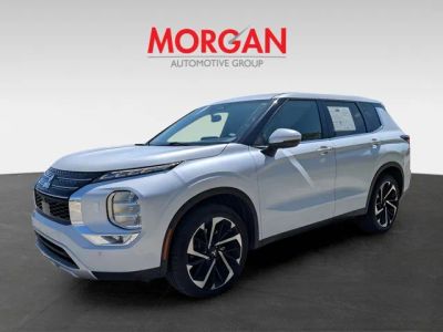 2024 Mitsubishi Outlander — photo 8 view
