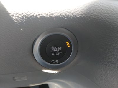 2023 Chrysler Voyager - Photo 18