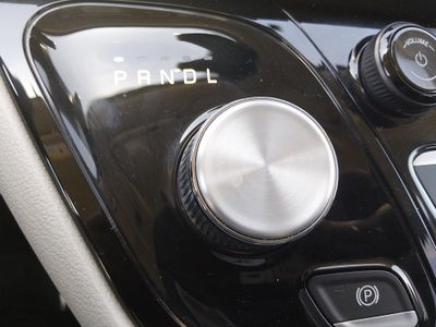 2023 Chrysler Voyager - Photo 20