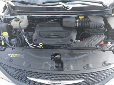 2023 Chrysler Voyager - Photo 9