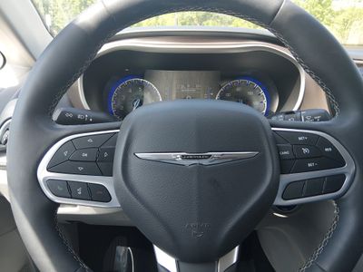 2023 Chrysler Voyager - Photo 13