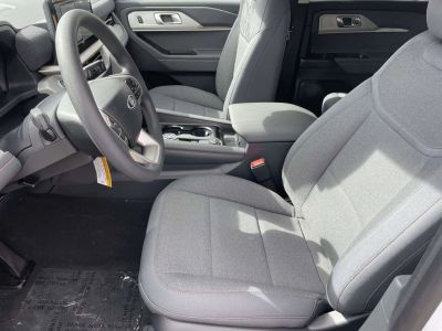 2026 Ford Explorer - Photo 13