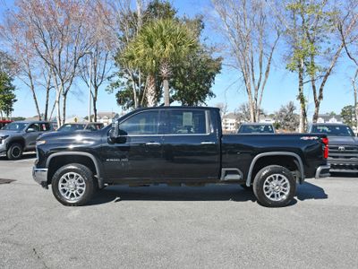 2025 Chevrolet Silverado 2500HD - Photo 2