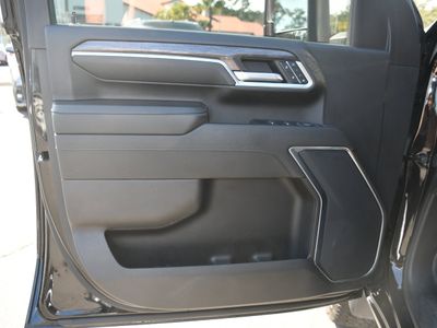 2025 Chevrolet Silverado 2500HD - Photo 9