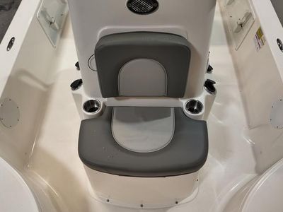 2025 Sea Born FX21 Bay LT - Photo 7