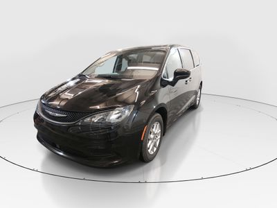 2024 Chrysler Voyager - Photo 3