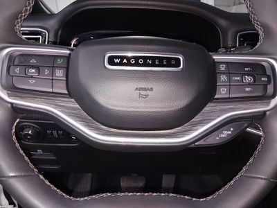 2024 Jeep Wagoneer L - Photo 12