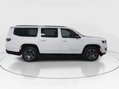 2024 Jeep Wagoneer L - Photo 8