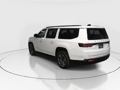 2024 Jeep Wagoneer L - Photo 5