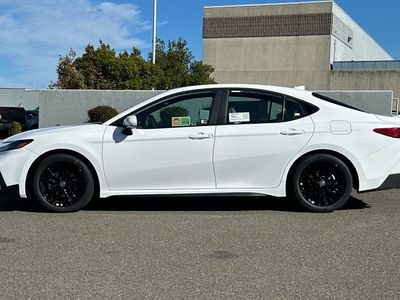 2026 Toyota Camry - Photo 5