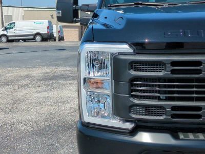 2026 Ford F-250SD — photo 8 view