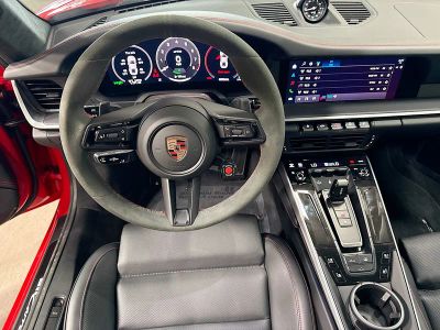 2026 Porsche 911 — photo 16 view
