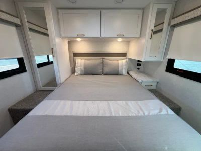 2027 Thor Motor Coach CHATEAU — photo 17 view