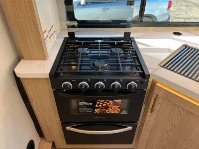 2027 Thor Motor Coach CHATEAU — photo 11 view