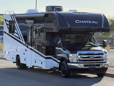 2027 Thor Motor Coach CHATEAU — front three-quarter view