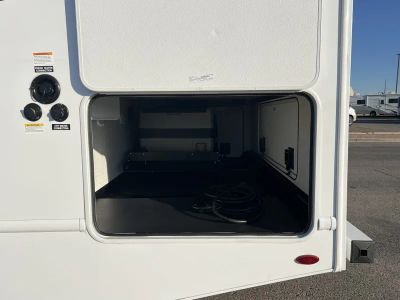 2027 Thor Motor Coach CHATEAU — photo 26 view