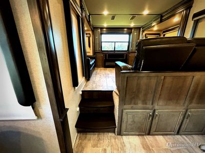 2019 Keystone Montana - Photo 5