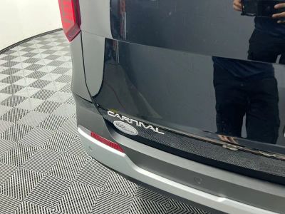 2026 Kia Carnival Hybrid — detail view