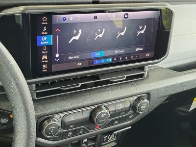 2026 Jeep Wrangler — photo 27 view