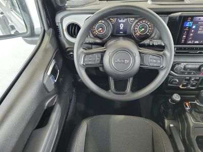 2026 Jeep Wrangler — photo 11 view
