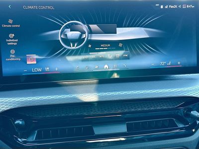 2026 BMW 3 Series - Photo 13