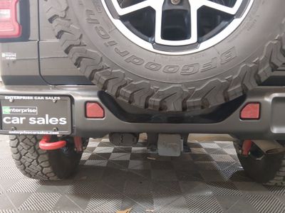 2024 Jeep Wrangler — photo 16 view