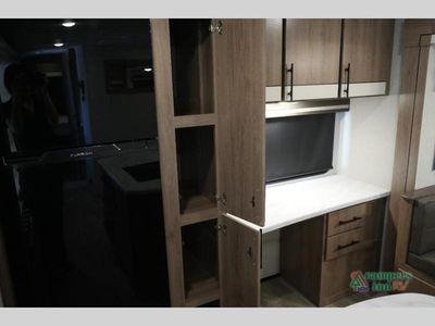 2023 Grand Design Imagine - Photo 28