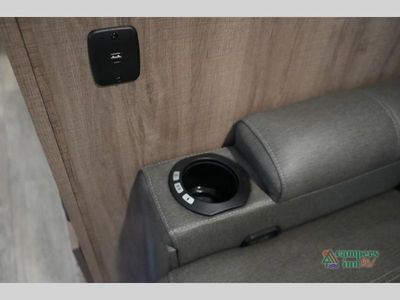 2023 Grand Design Imagine - Photo 16