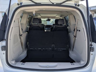 2022 Chrysler Pacifica - Photo 11