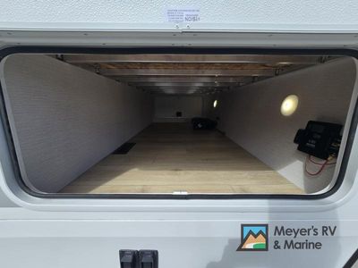 2026 Winnebago Thrive - Photo 5
