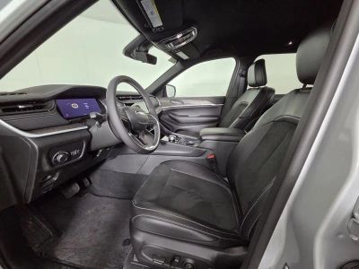 2026 Jeep Grand Cherokee — photo 13 view