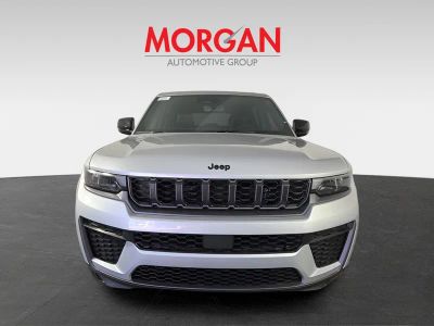 2026 Jeep Grand Cherokee — engine compartment view