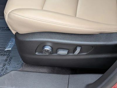 2024 Cadillac XT4 — photo 22 view