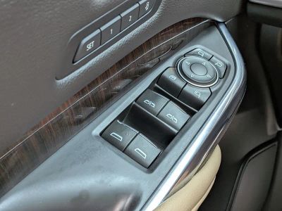 2024 Cadillac XT4 — photo 23 view