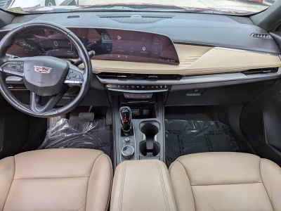 2024 Cadillac XT4 — photo 17 view