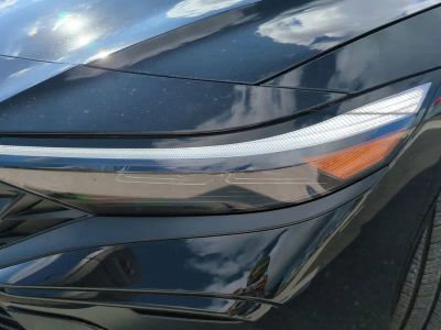 2026 Hyundai ELANTRA — photo 10 view