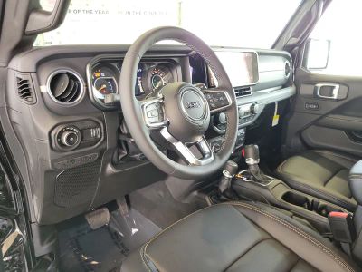 2026 Jeep Wrangler — photo 14 view