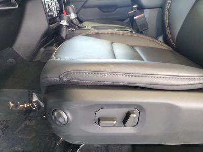 2026 Jeep Wrangler — photo 11 view