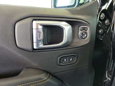 2026 Jeep Wrangler — photo 16 view