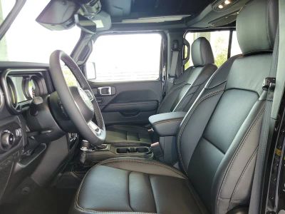 2026 Jeep Wrangler — photo 10 view