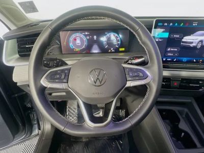 2025 Volkswagen Tiguan — photo 16 view