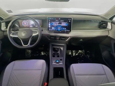 2025 Volkswagen Tiguan — photo 28 view