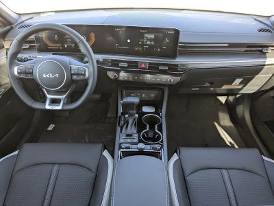 2026 Kia K5 — photo 17 view