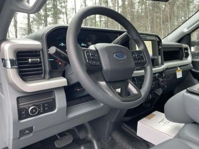 2026 Ford F-550SD - Photo 13